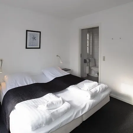 Nocleg ze śniadaniem Foldens Annex 3*